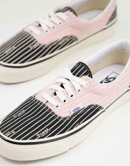 Black vans 2025 with pink stripe