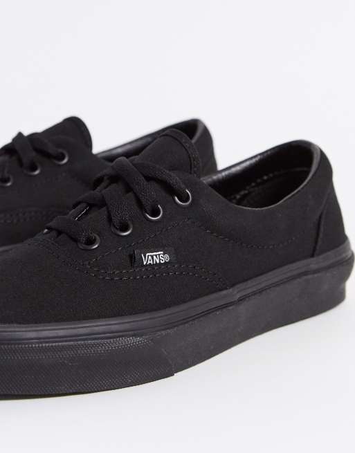 Vans era on sale triple black