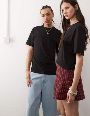 Vans Vans essential oversized central embroidered logo t-shirt in black