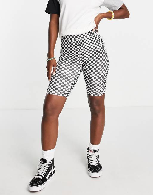 Shorts Girls Wearing Slip On Vans Vans Flying V Checkerboard