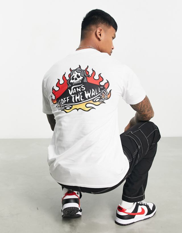 Vans - fuego skull back print t-shirt in white