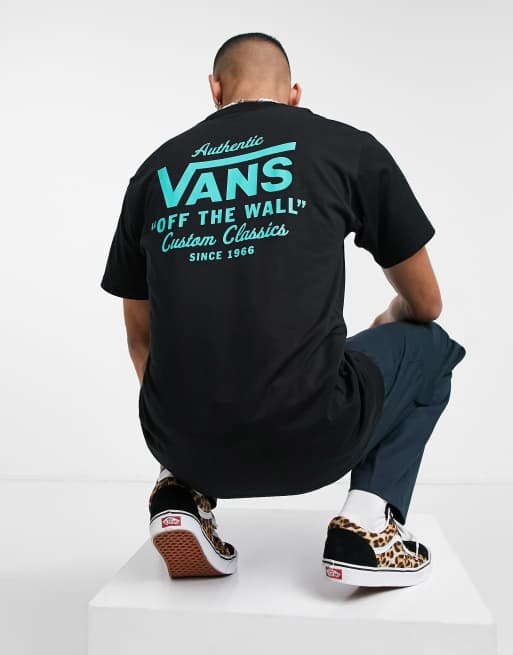 Vans Holder St Classic short sleeve t-shirt in black