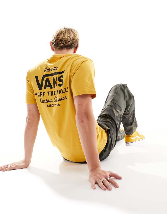 Vans - holder street back print t-shirt in yellow