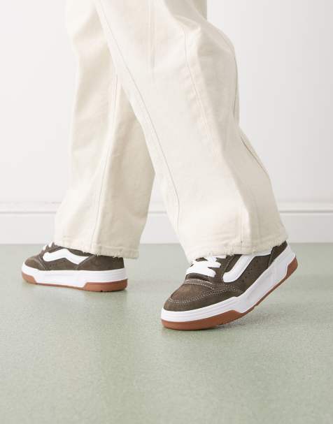 Vans - Hylane - Brune sneakers i ruskind - view 1