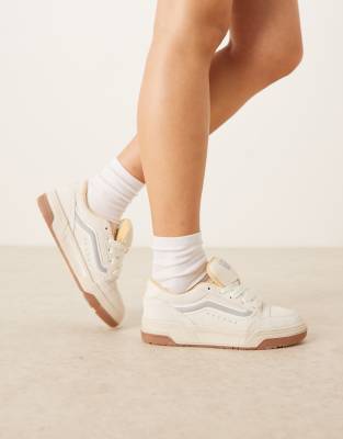 Vans - Hylane - Sneaker aus Wildleder in Vintage-Wollweiß