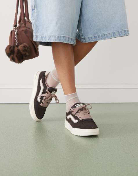 Vans – Hylane – Wildleder-Sneaker in Dunkelbraun mit dicker Sohle - view 1