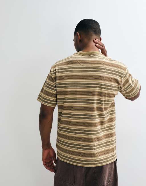 Vans - Jersey holgado de manga corta con cuello y puños a rayas en marrón medio, 4 de 5