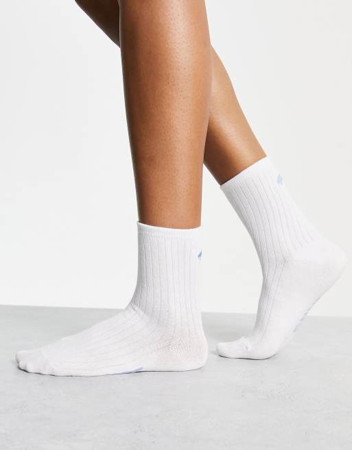 White nike best sale socks with vans