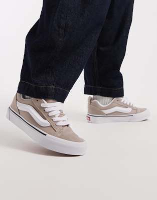  Knu skool in mushroom