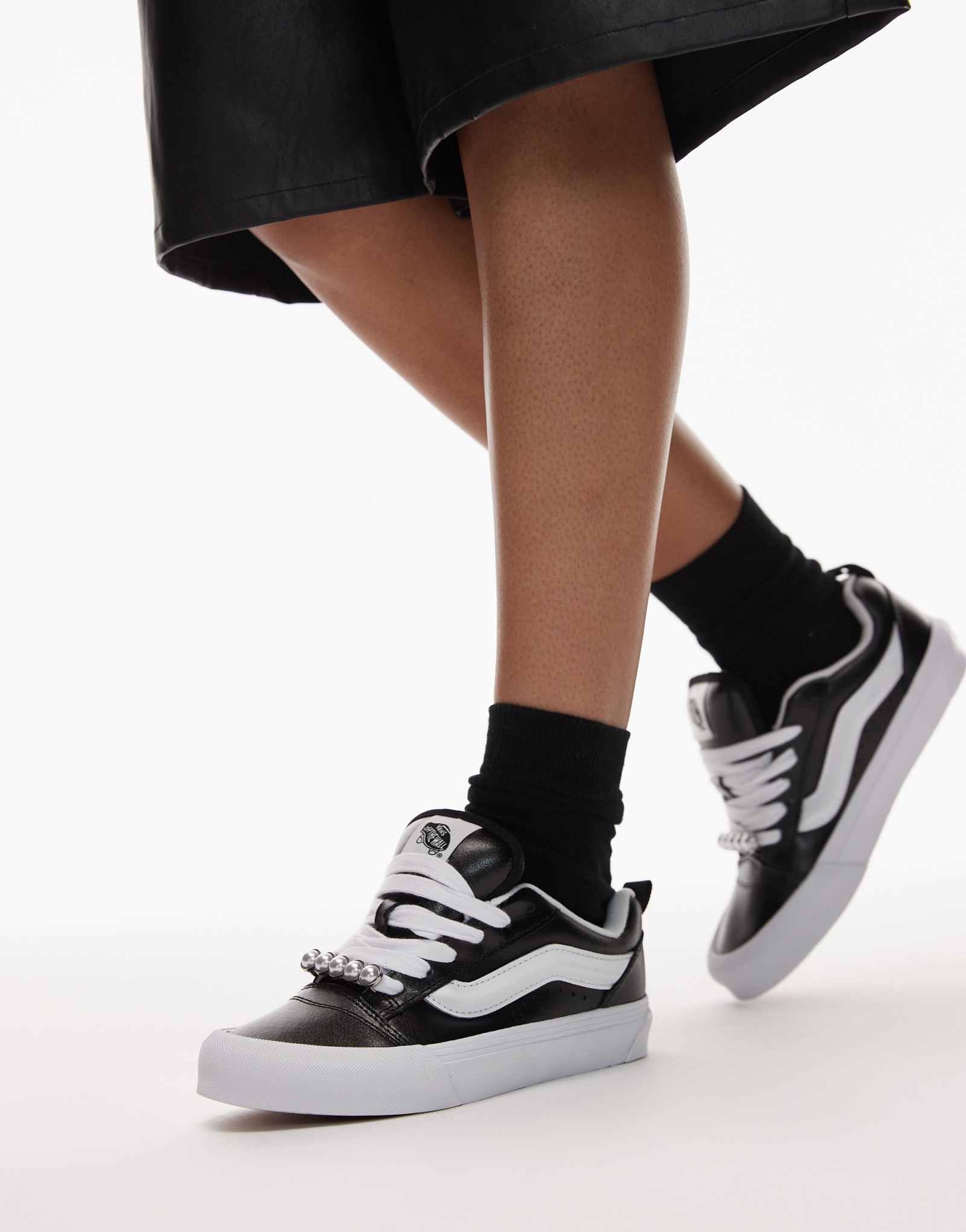 Кожаные кроссовки Vans Knu Skool черного цвета 