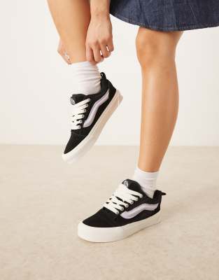 Vans - Knu Skool - Sneaker mit Ponyfell in Schwarz