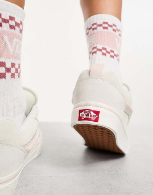 White vans 2025 pink sole