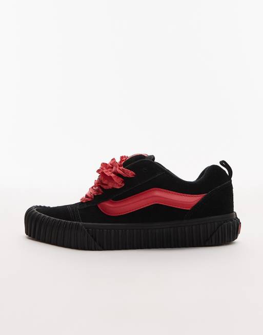 Vans Knu Skool valentines trainers in black and red , 2 of 5