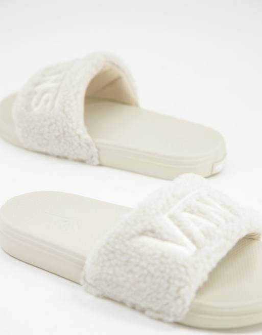 Vans furry clearance slides