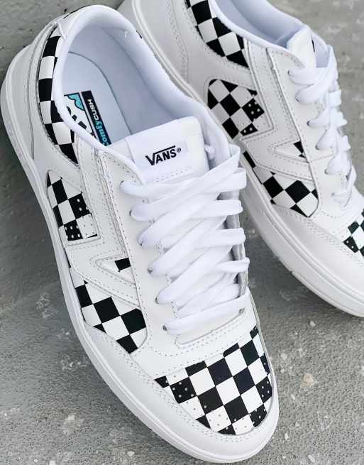 Vans white hot sale black checkerboard