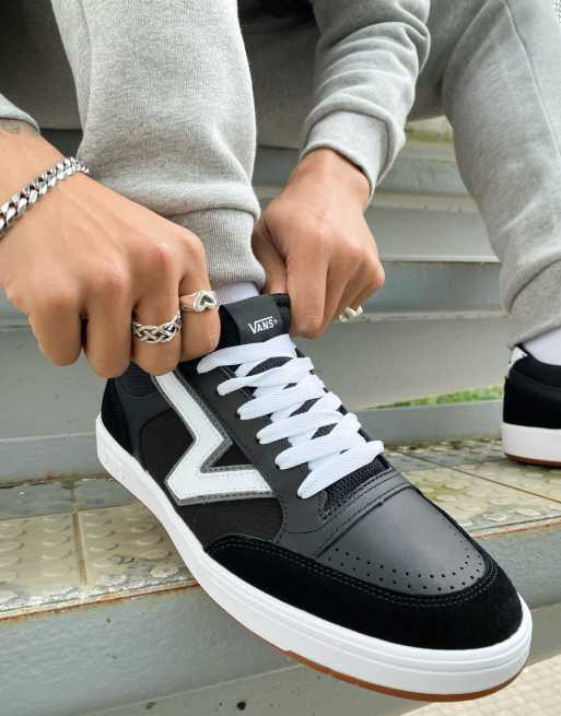 Vans - Lowland CC Staple - Sneakers in zwart