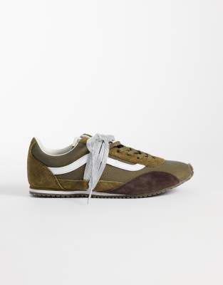 Vans Luxe Super Low Pro sneakers in brown suede