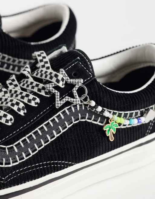 Vans LX Old Skool Charms sneaker i sort, 3 af 5