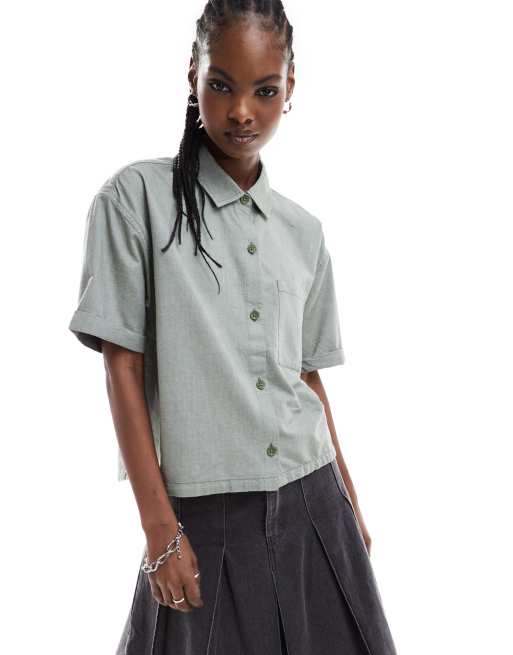 Vans – McMillan – Kurz geschnittene Hemdbluse in Khaki