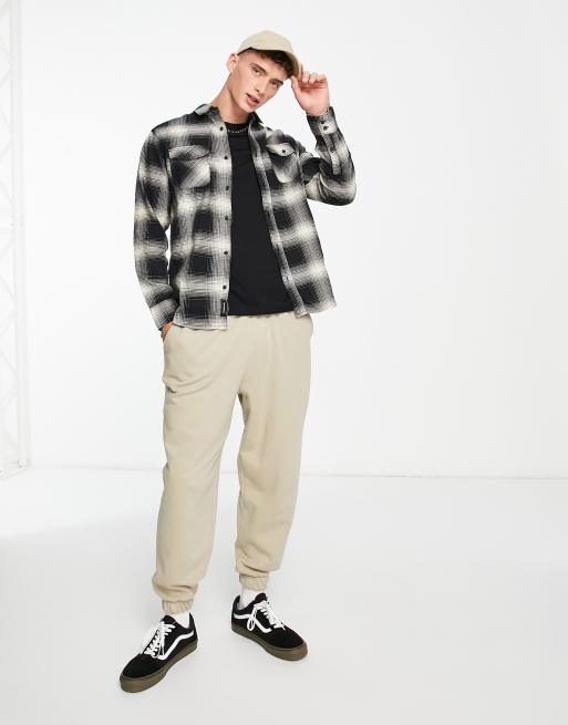 Black and white store vans checkered shirt