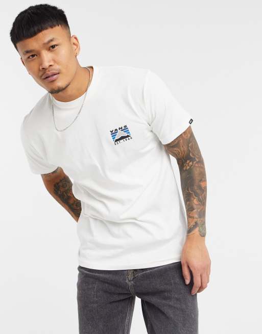 Vans – Mountain – Krämvit t-shirt med tryck baktill, endast hos ASOS, 3 av 4