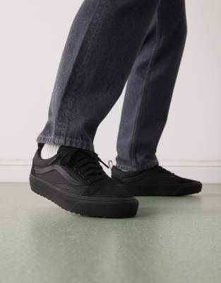 Vans - MTE Old Skool - Isolierte Sneaker in Triple-Schwarz