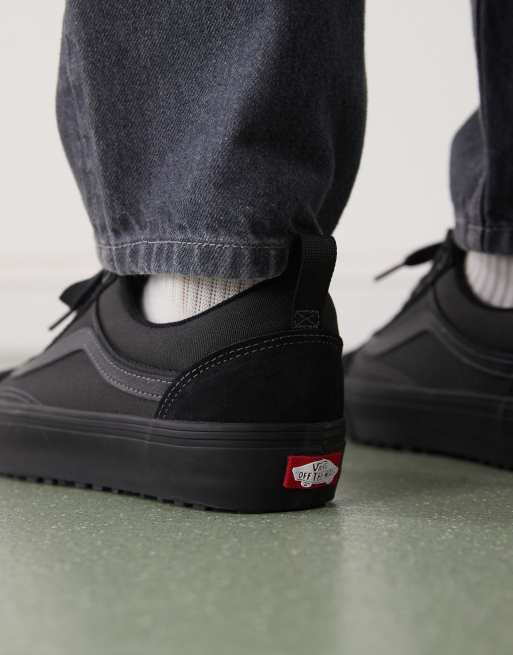 Vans – MTE Old Skool – Isolierte Sneaker in Triple-Schwarz, 4 von 5