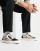 Thumbnail 1 van 4