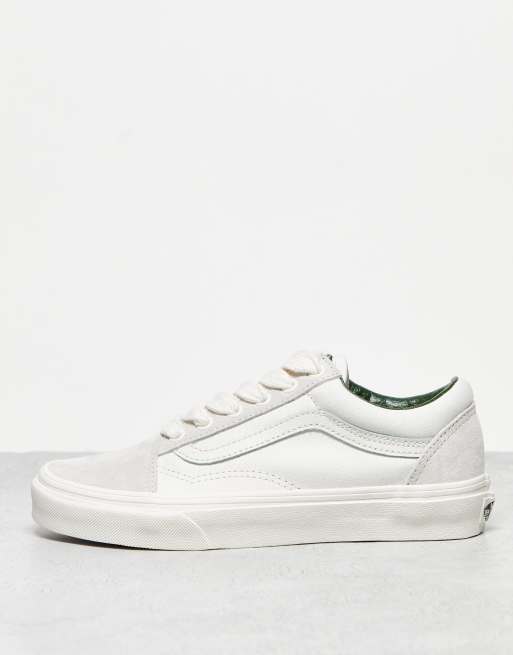 Vans old skool blanche 2025 avec le trait noir