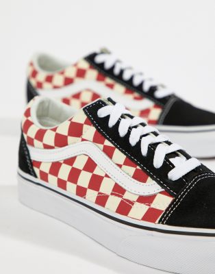 vans old skool baskets motif damier noir et rouge