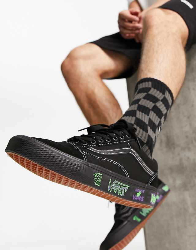 Vans Old Skool Blackout sneakers in black