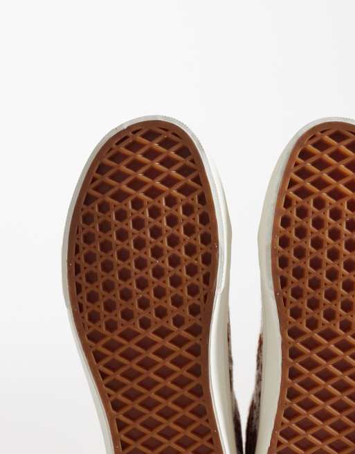 Vans – Old Skool – Bruna sneakers med ponnyhår, 3 av 5