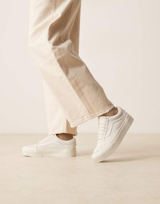 Vans – Old Skool – Buty sportowe w odcieniach bieli na platformie z perełkami, 4 z 5