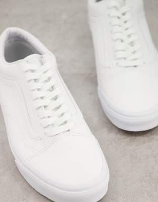 vans classic triple white