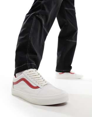 Vans - Old Skool - Leder-Sneaker in Weiß mit rotem Detail