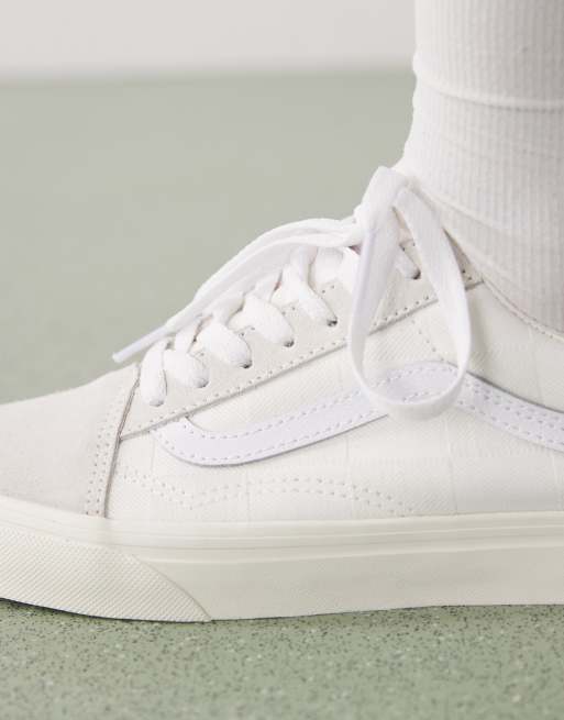 Vans – Old Skool Monochrome – Sneaker mit Schachbrettmuster in Weiß, 4 von 5