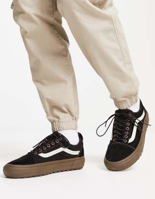 Vans black gum sole hot sale outfit