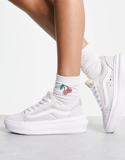 Vans – Old Skool Overt – Buty sportowe w kolorze jasnoszarym i białym , 4 z 4