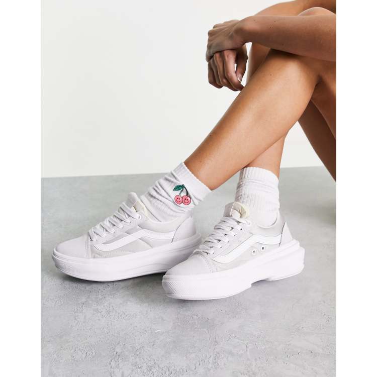 Vans – – Skool Sneaker Overt | ASOS Hellgrau in Weiß und Old