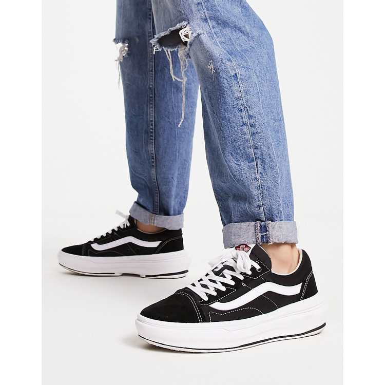 Vans old skool on sale black with jeans