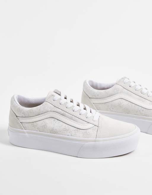 Old skool clearance platform vans white