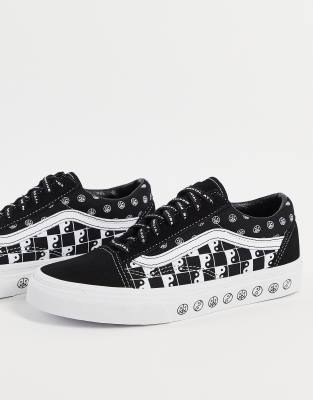 grey checkered old skool vans