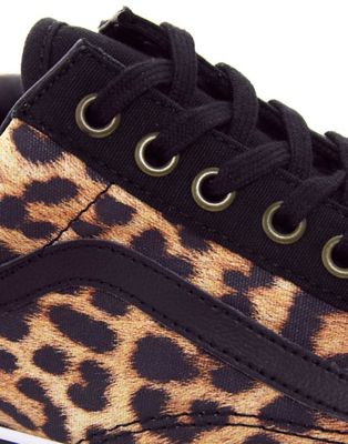 scarpe sportive leopardate