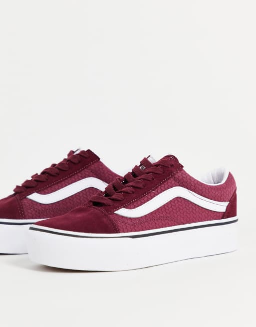 Vans Old Skool Sneaker aus Wildleder in Burgunder mit Plateausohle und Pragung