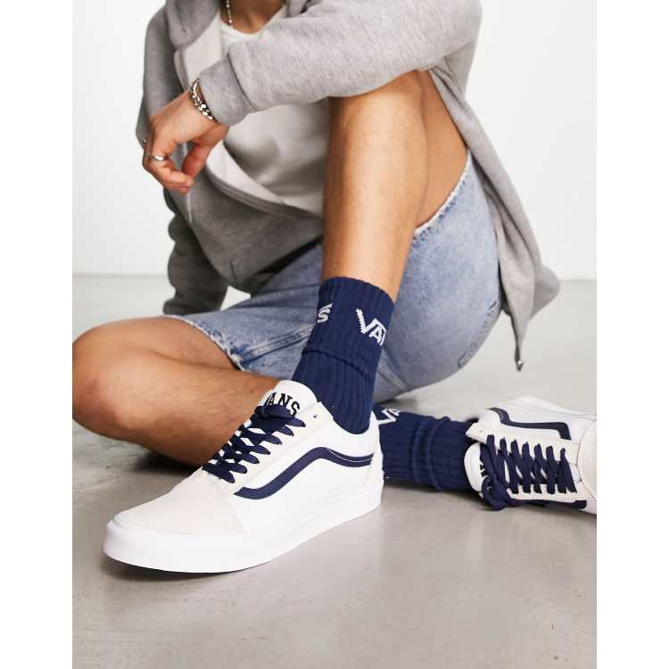 Vans - Old Skool - Sneakers bianche con riga laterale blu navy