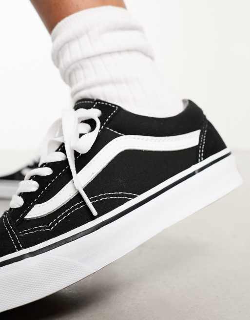 Black and white sneakers cheap vans