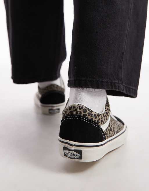 Vans Old Skool sneakers in black leopard print, 4 of 5