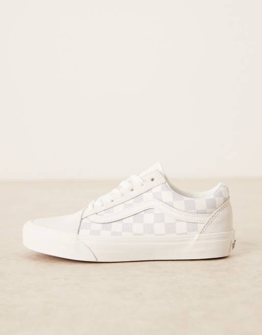 Vans Old Skool sneakers in grey and white checkerboard, 2 of 5