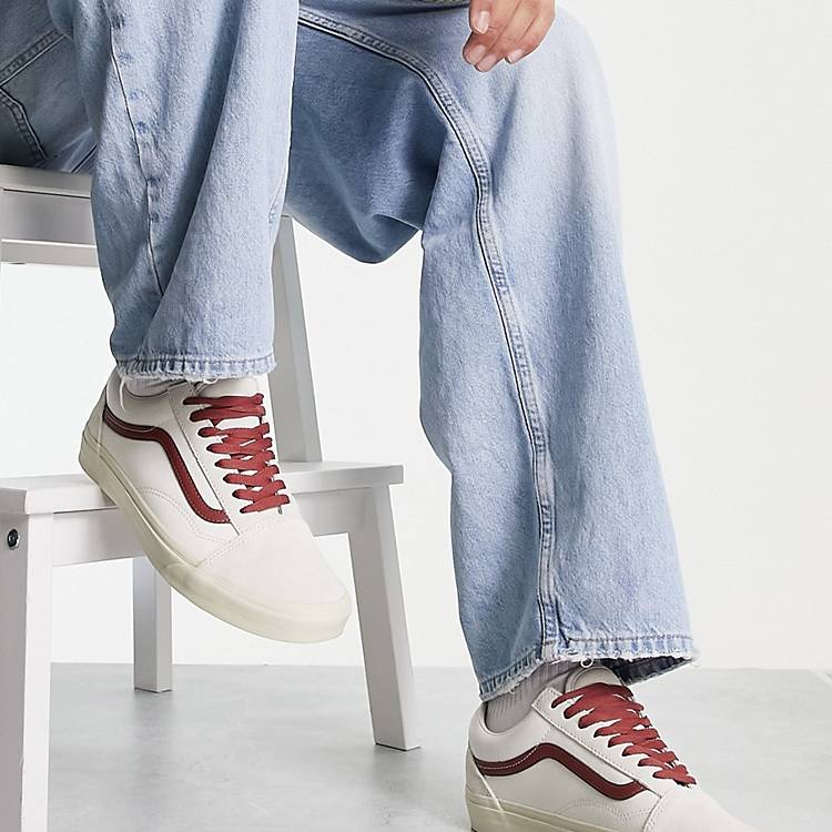 alarm kwaadheid de vrije loop geven Formuleren Vans Old Skool sneakers in off-white/red | ASOS