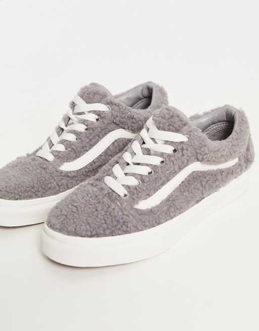 Vans Old Skool sneakers in sherpa lined grey | ASOS